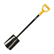 FISKARS Lopata SOLID